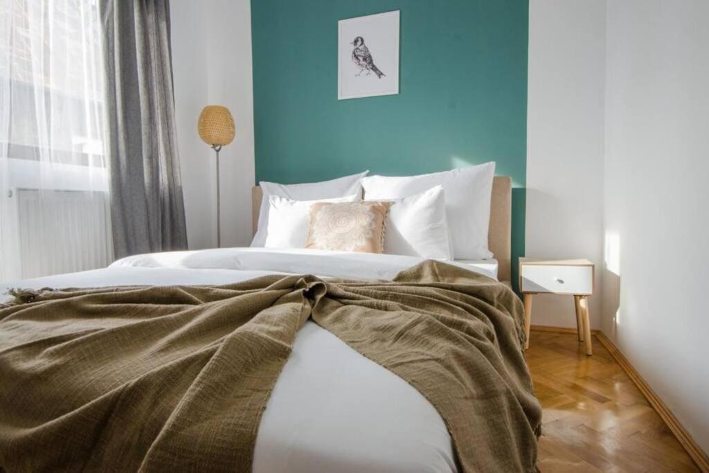 Stylized And Modern Apartment In Bucarest Extérieur photo